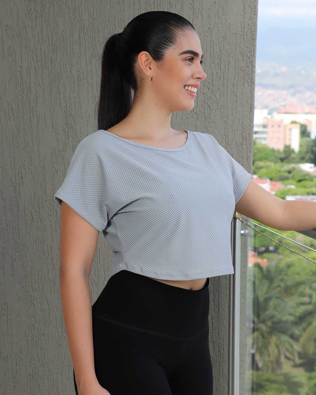 Blusa Hombro Bandeja en Tela Malla