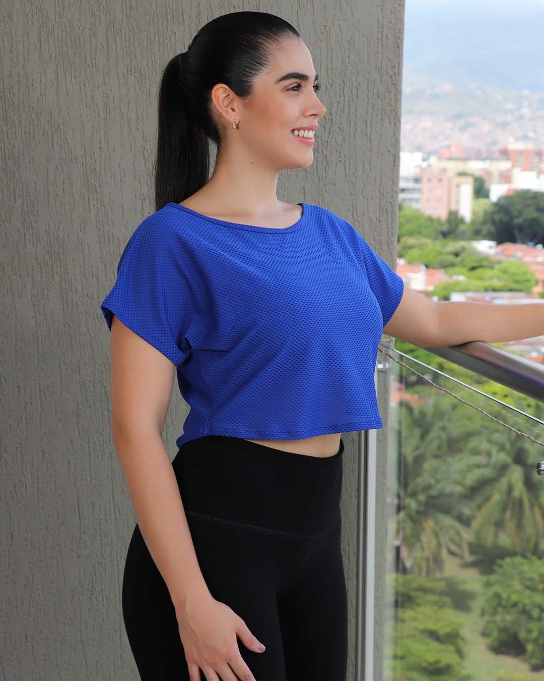 Blusa Hombro Bandeja en Tela Malla